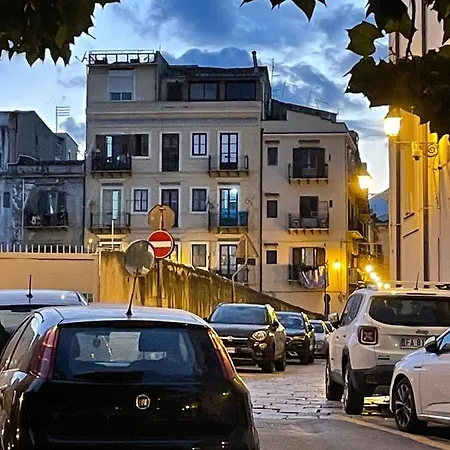 Διαμέρισμα Loft Aragonese *